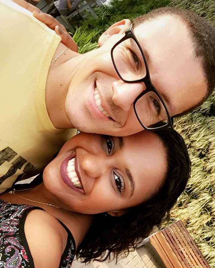 Quantas selfies de casal você tem? - 1