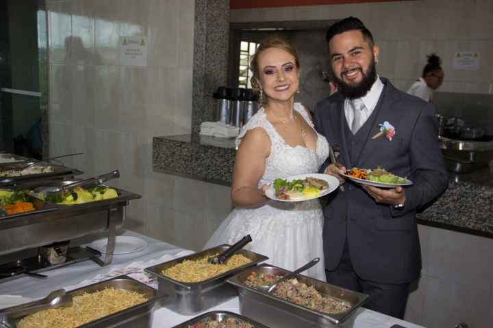 Felizes pra ficar com as pancinhas cheias kkkk