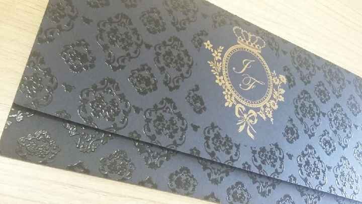Convite preto e dourado - 2