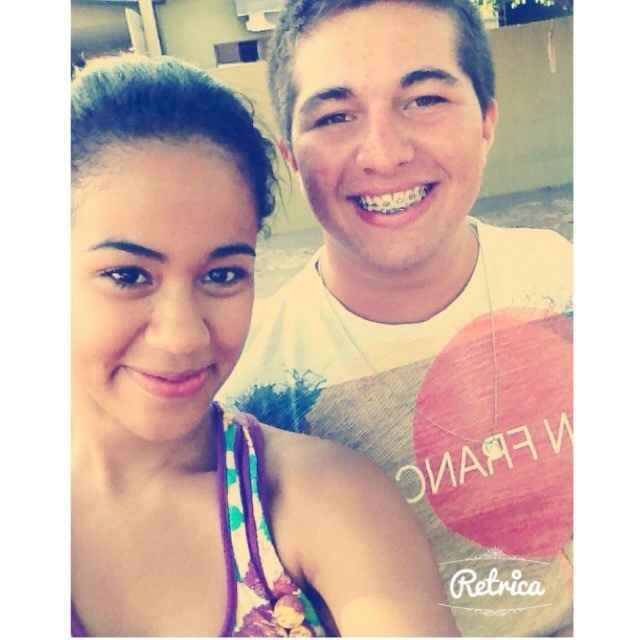 A primeira foto com o seu futuro marido - 1