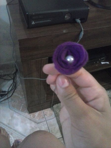 Fiz buque rosas de feltro com perolas - 2
