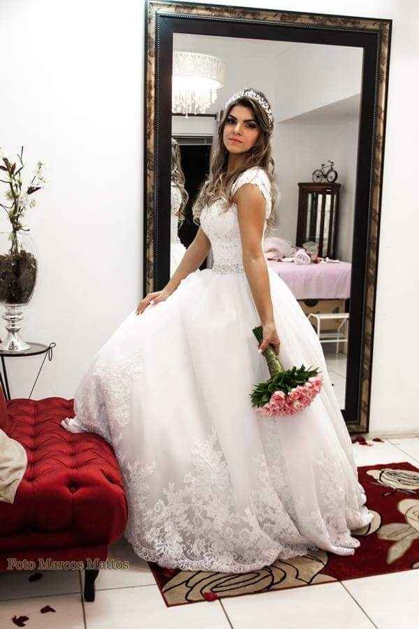 Olhem só, grande inspiração de penteado e vestido! - 2