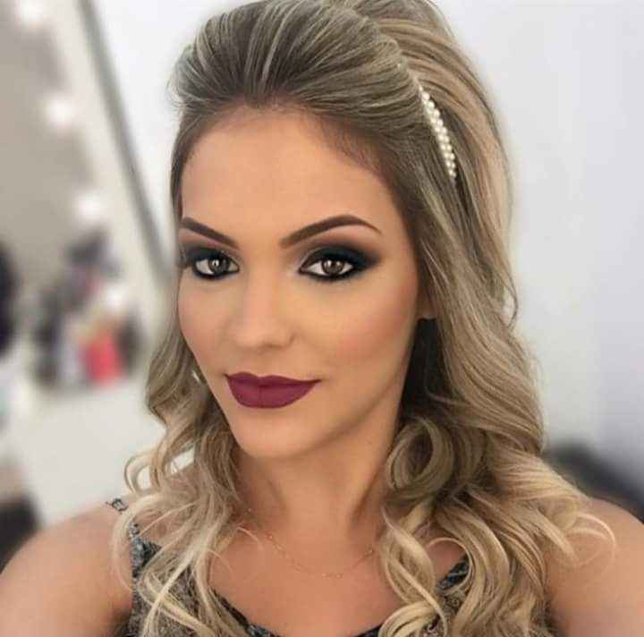 Aaaaiii tanto charme de vestidooos,penteados e maaake! euuuu fico looouca! - 2