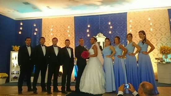 Madrinhas com vestidos iguais - 1