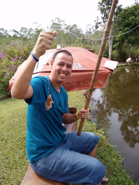 Na Fazenda pescando 