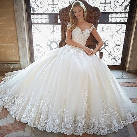 Qual modelo de vestido tem mais a ver com seu gosto? 2