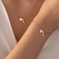 Esmalte, pulseira e graveta - 1