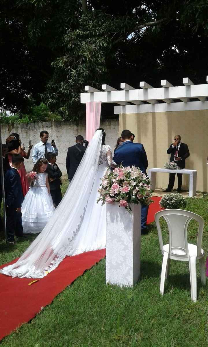 NOIVA NO ALTAR