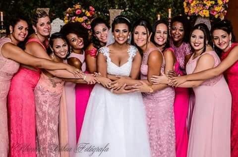 As madrinhas vão está com a mesma cor de vestido ou não? se sim, qual a cor? - 1