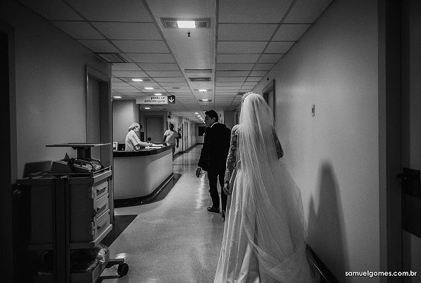 Noiva visita avó no hospital depois da Cerimonia