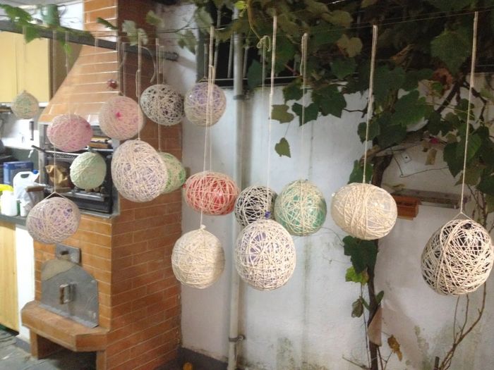 Diy - centro de mesa - bola de barbantes