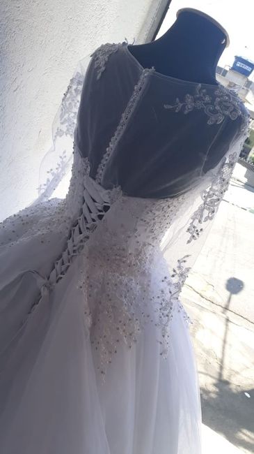 Meu vestido de noiva vs. Me sentindo inchada - 2