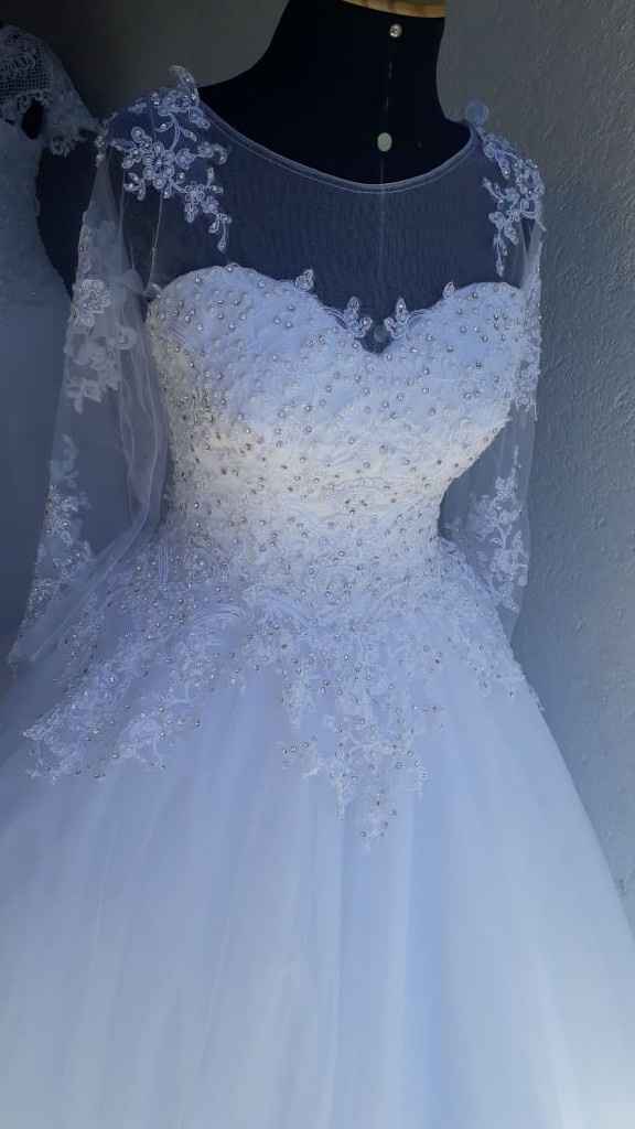 Meu vestido de noiva vs. Me sentindo inchada - 1