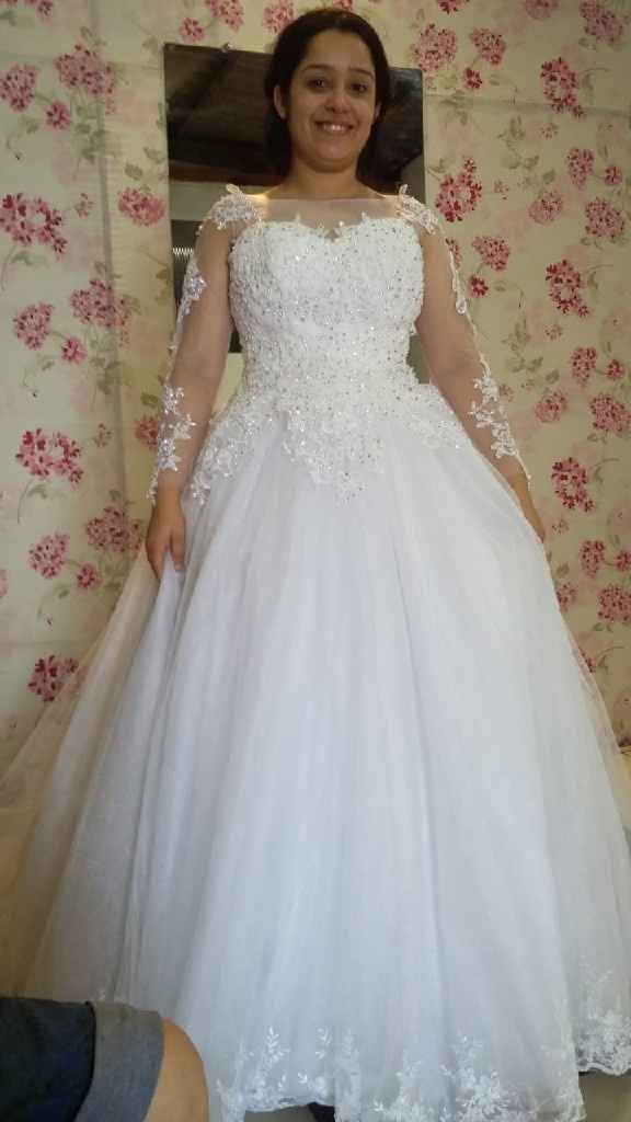 Meu vestido de noiva vs. Me sentindo inchada - 3