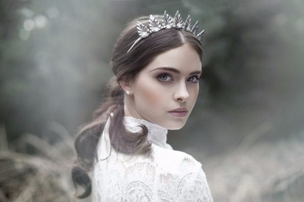 Viktoria Novak - Headpiece - 2016 (3)