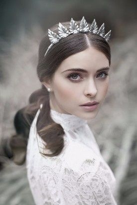Viktoria Novak - Headpiece - 2016 (4)