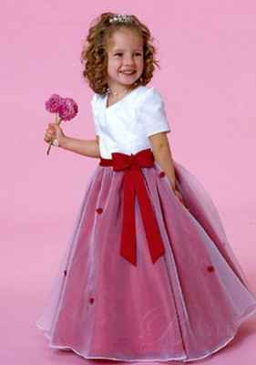 6- Vestido com laço vermelho