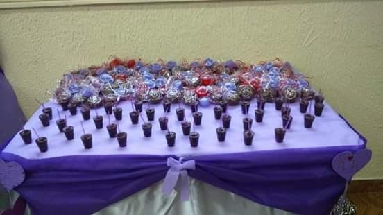 Mesa dos Docinhos e Lembrancinhas