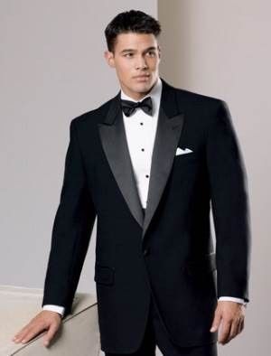 terno preto com branco. B