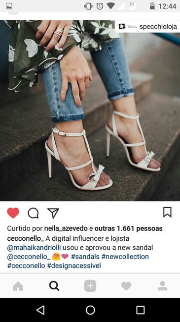 Vem saber onde encontrar sapato branco é off White... - 23