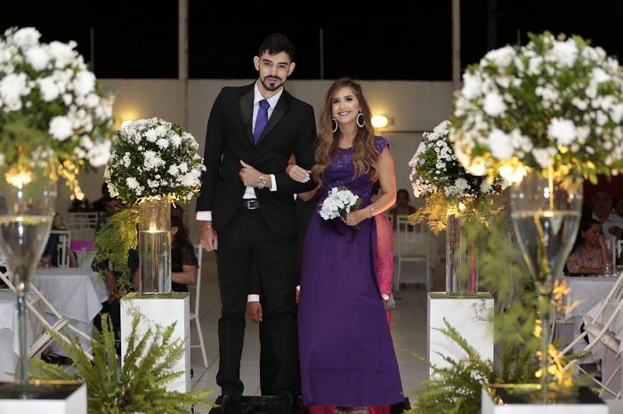 Madrinhas de casamento de roxo