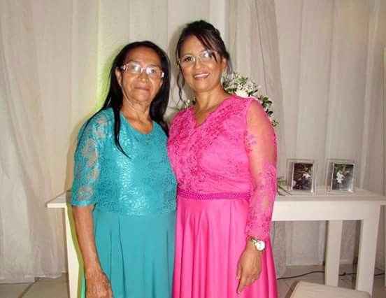 mamãe com vovó 