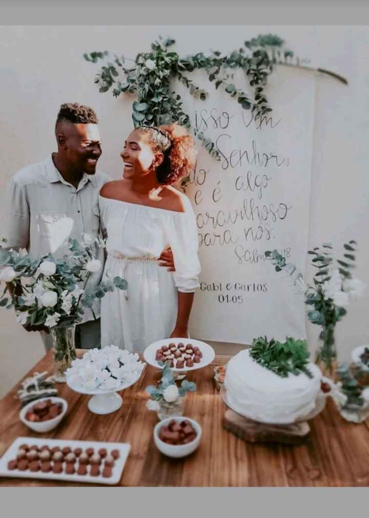 Casamento civil pequena celebração benção de Deus dada pelo pastor - 1
