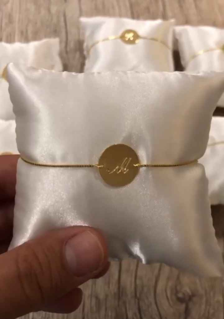 Para as madrinhas: pulseira ou nécessaire? - 2