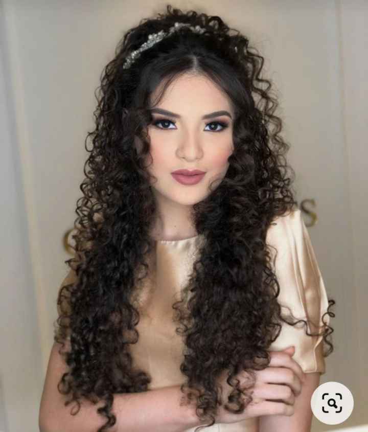 Olá mulheres lindas então gostaria da opinião de vcs tenho cabelo cacheado bem longo oque me indicam