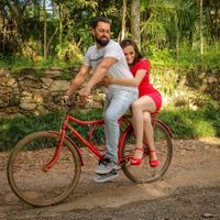 " indo pra manhã de nupcias " hahaha