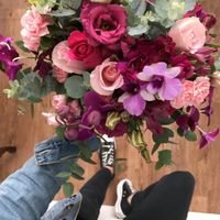 Com quantas flores se faz um buquê de noiva? 🧐🌾🌺🌻🌹🥀🌷🌸🌼 - 1