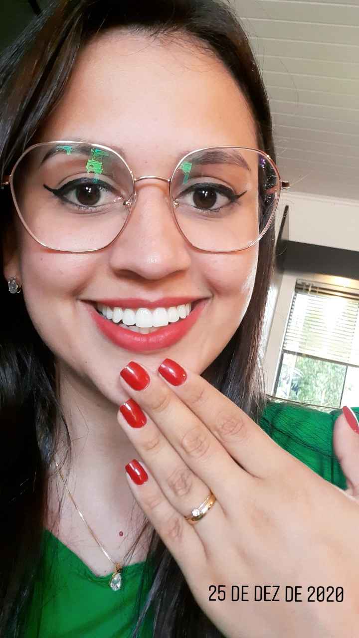 📸 Poste uma foto exibindo o seu anel de noivado ou aliança de casamento - 1