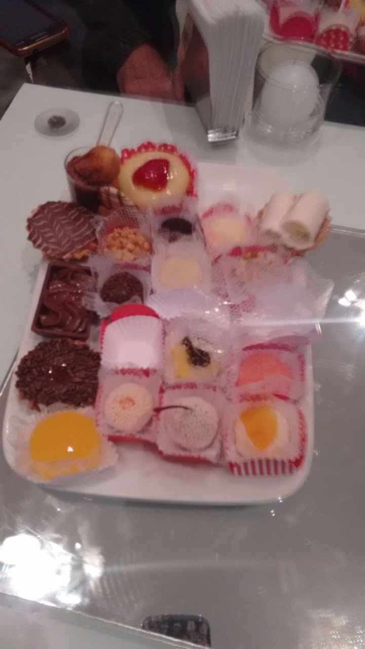 Doces muitos doces