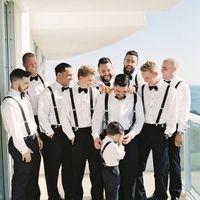 Madrinhas de vestido candy colors e padrinhos de suspensório e gravata - 2