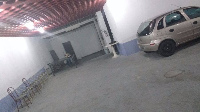 Garagem do salão