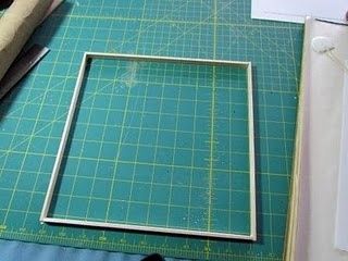 Quadro vazado (de metal fake): DIY