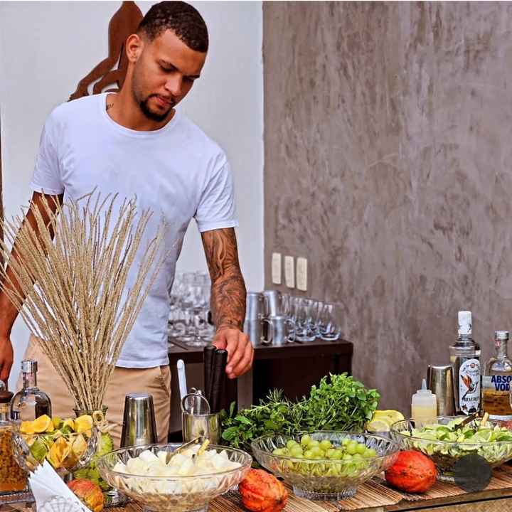 Bar Lux exclusivo na sua casa ou evento, drinks autorais e atendimento de alto padrão. - 1