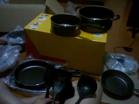 As panelas anti aderentes do noivo..rss...
