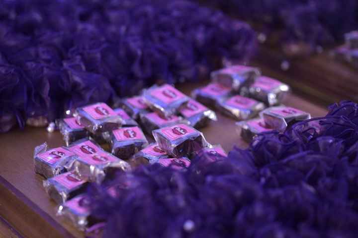 Bem casados: Estavam em troxas lilas e roxas