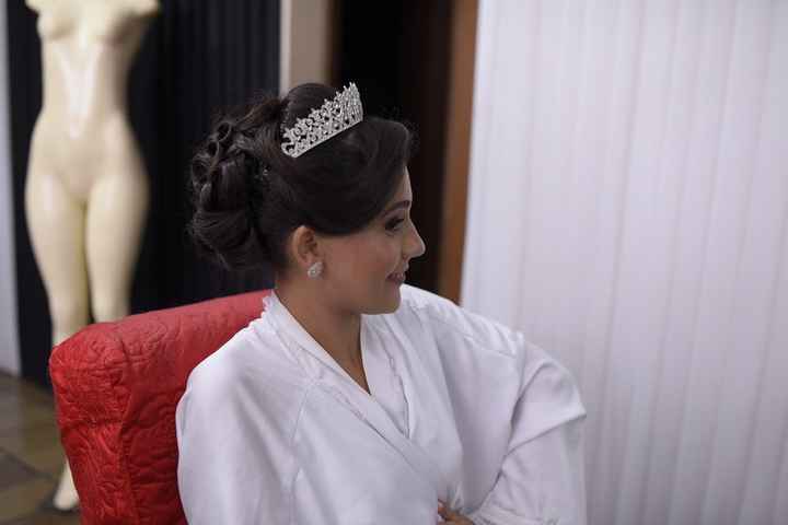 olhai o meu penteado... o meu casamento foi a noite....