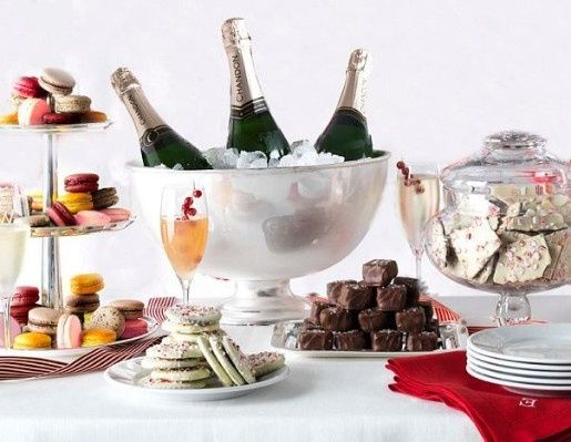 Complementação da Mesa - bolo com champagne