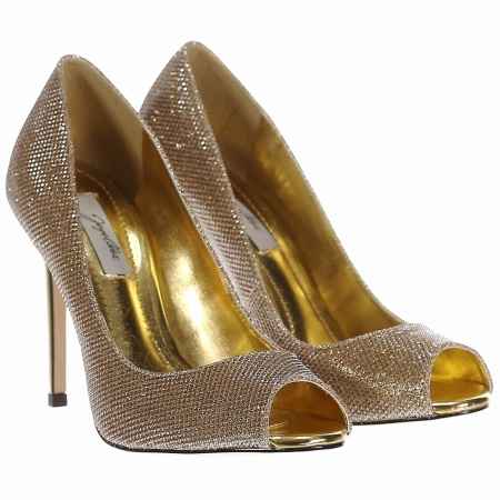 Sapato dourado