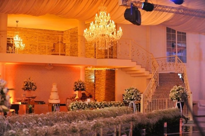 Escada e hall superior