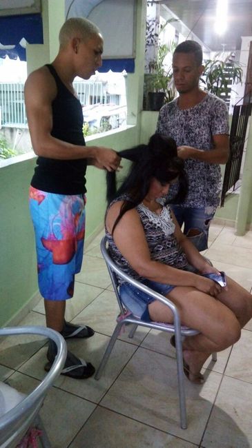Preparando o cabelo...