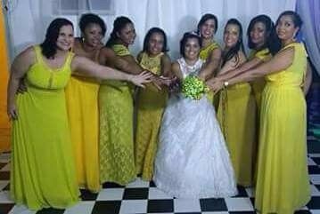 FICOU LINDA A COMBINAÇÃO DOS DIVERSOS TONS DE AMARELO...