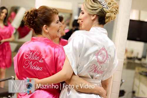 Minha mãe, minha melhor amiga, sem ela esse sonho não se realizaria!! ❤