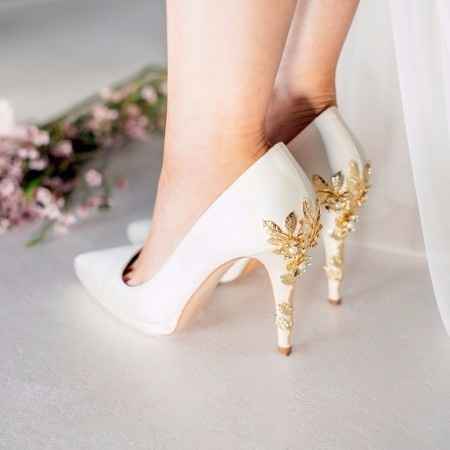 Desejo estes sapatos de noiva...
