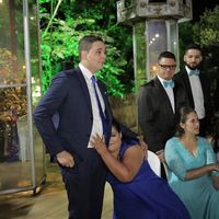 e o noivo  muito emocionado