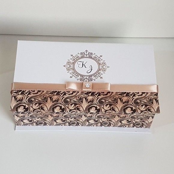 Caixa 18X10X5CM - R$ 9,90
