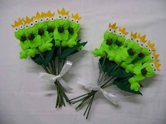 Mini buques de sapinhos